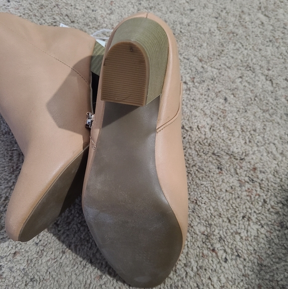 Old Navy tan/peach booties, 7. NWT. - Picture 2 of 3